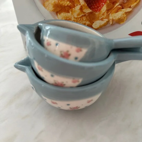 Blue Bird Measuring Cups Set - Picture 2 of 2